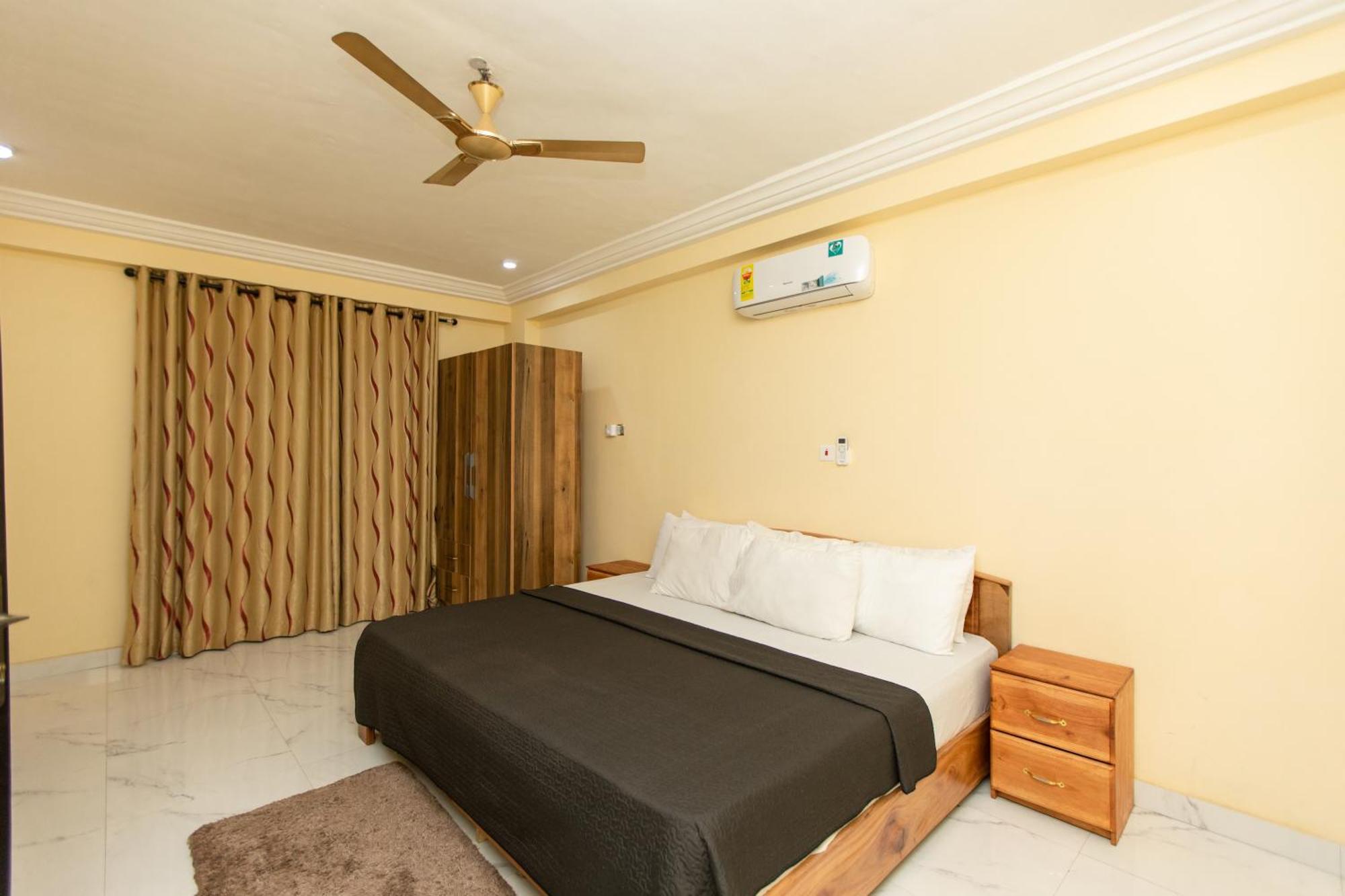 Washington Apartments - Just 25Mins Drive From The Airport Kwashieman Εξωτερικό φωτογραφία