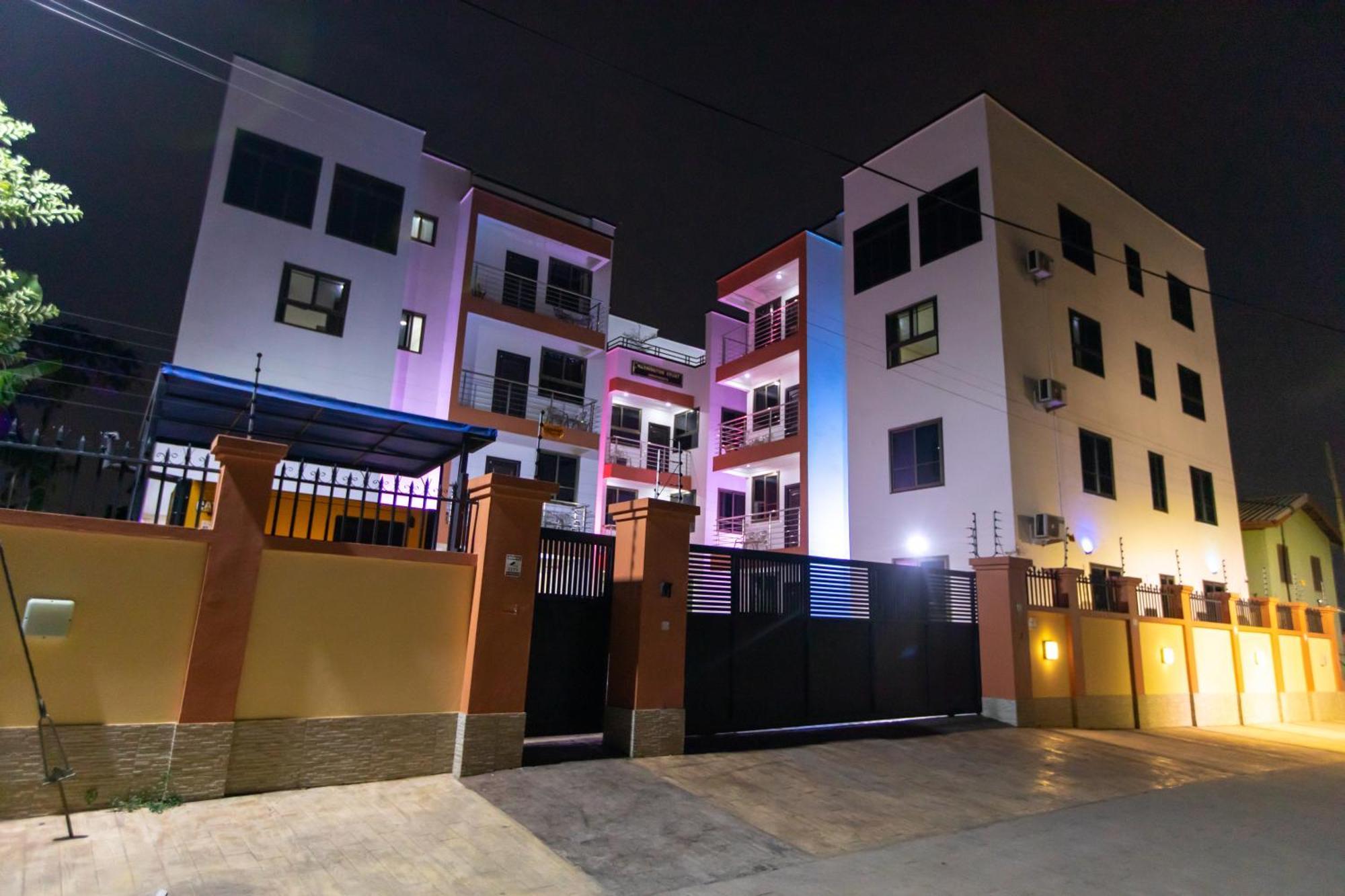 Washington Apartments - Just 25Mins Drive From The Airport Kwashieman Εξωτερικό φωτογραφία