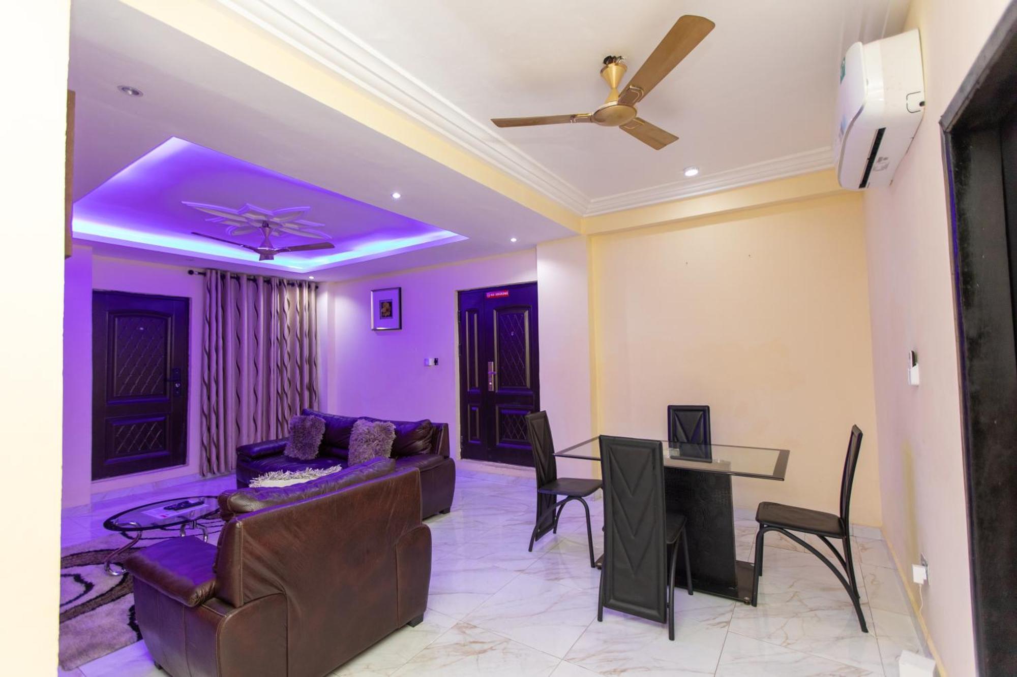 Washington Apartments - Just 25Mins Drive From The Airport Kwashieman Εξωτερικό φωτογραφία