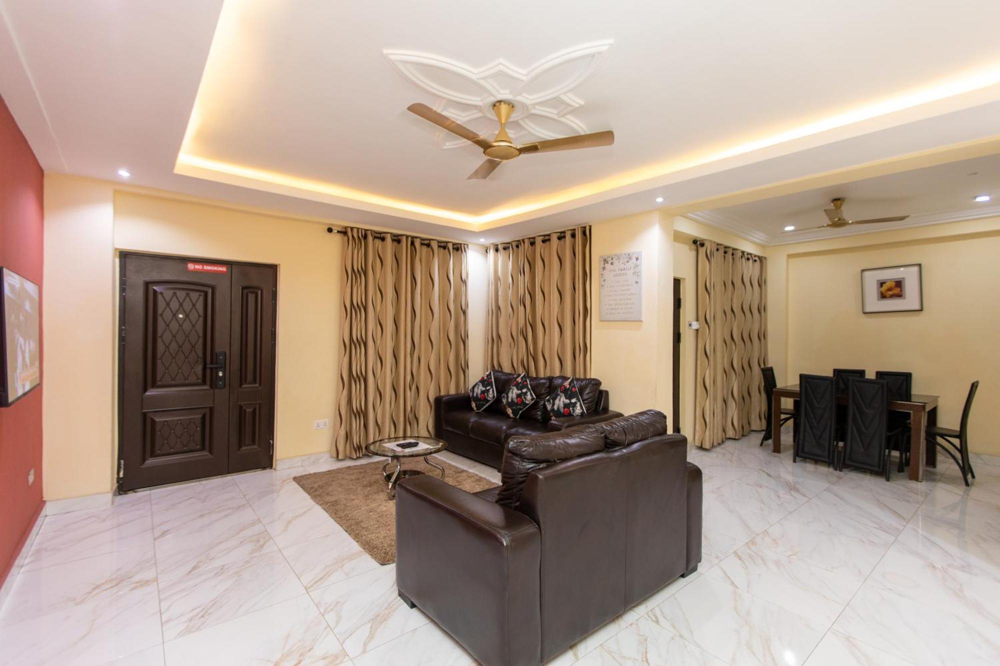 Washington Apartments - Just 25Mins Drive From The Airport Kwashieman Εξωτερικό φωτογραφία