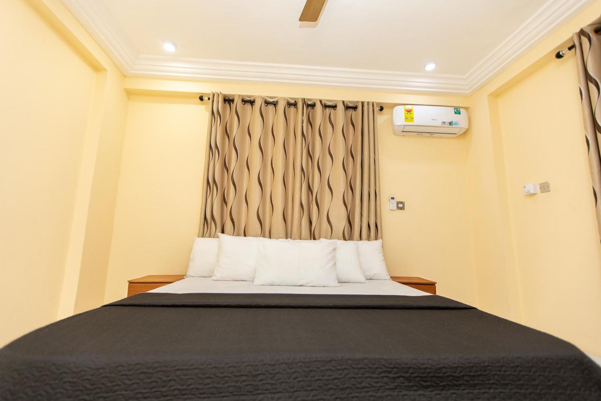 Washington Apartments - Just 25Mins Drive From The Airport Kwashieman Εξωτερικό φωτογραφία