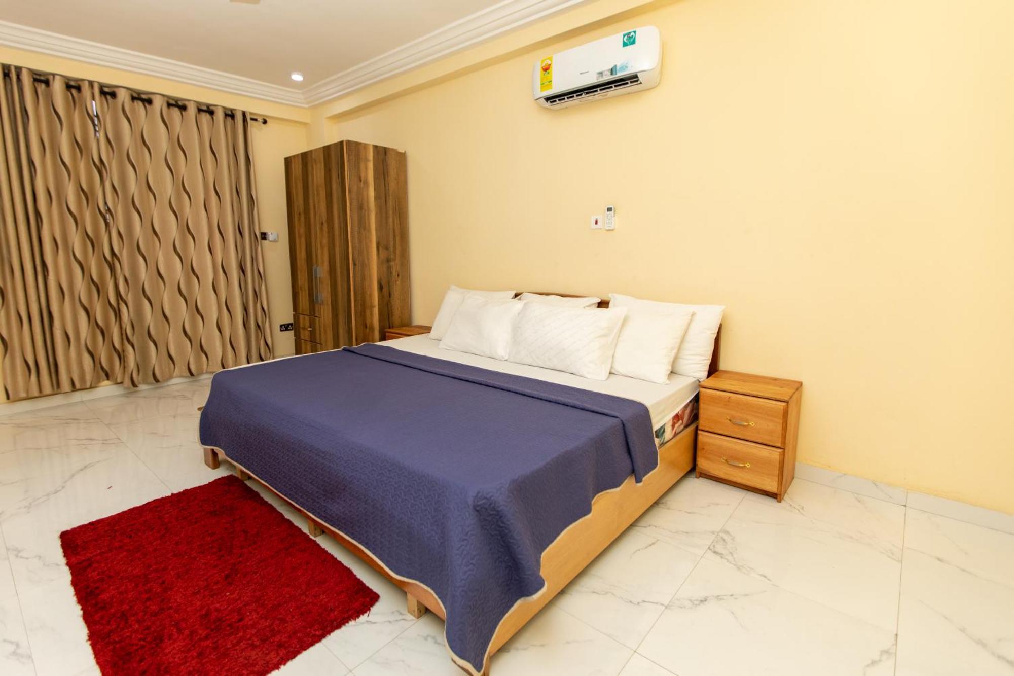 Washington Apartments - Just 25Mins Drive From The Airport Kwashieman Εξωτερικό φωτογραφία